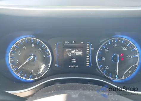 2018 Chrysler Pacifica Touring L z USA, uszkodzony, nr VIN 2C4RC1BG1JR144632